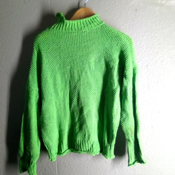 Crochet sweater size medium ( box AM ) - Picture 1 of 2